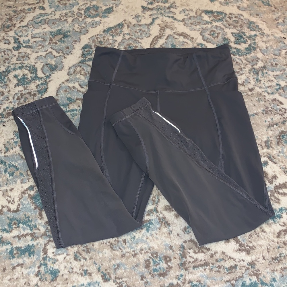 Grey lululemon leggings
